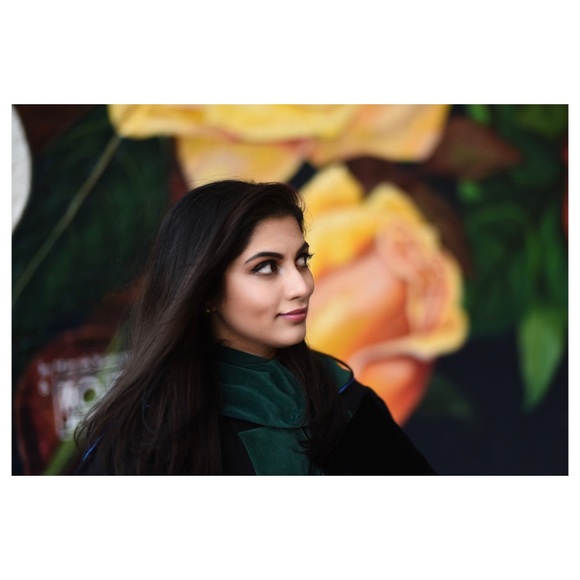 Meet Your Posher, Tanya - Picture 1 of 1